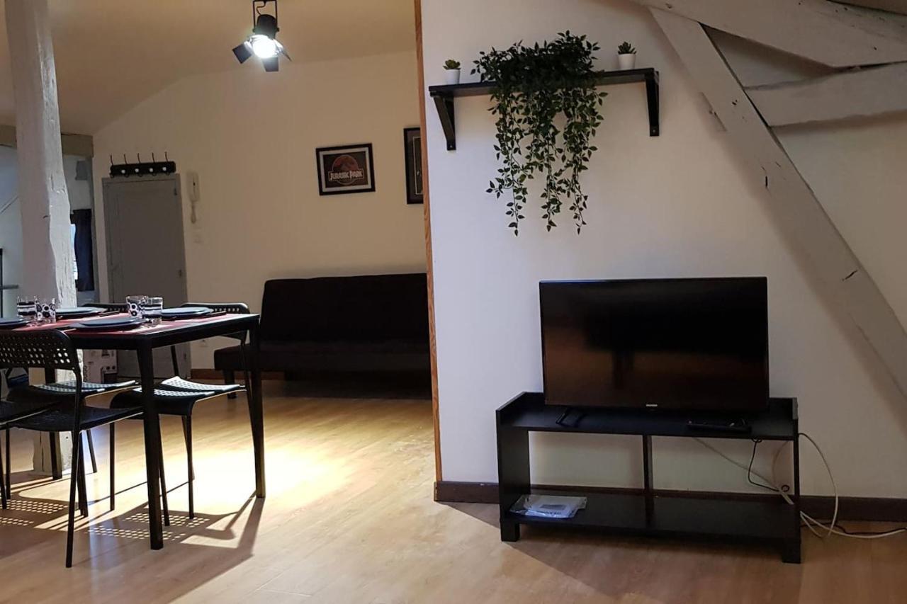 Cine Loft 55 M2 Centre Ville شالو أو شُمْبانيِ المظهر الخارجي الصورة